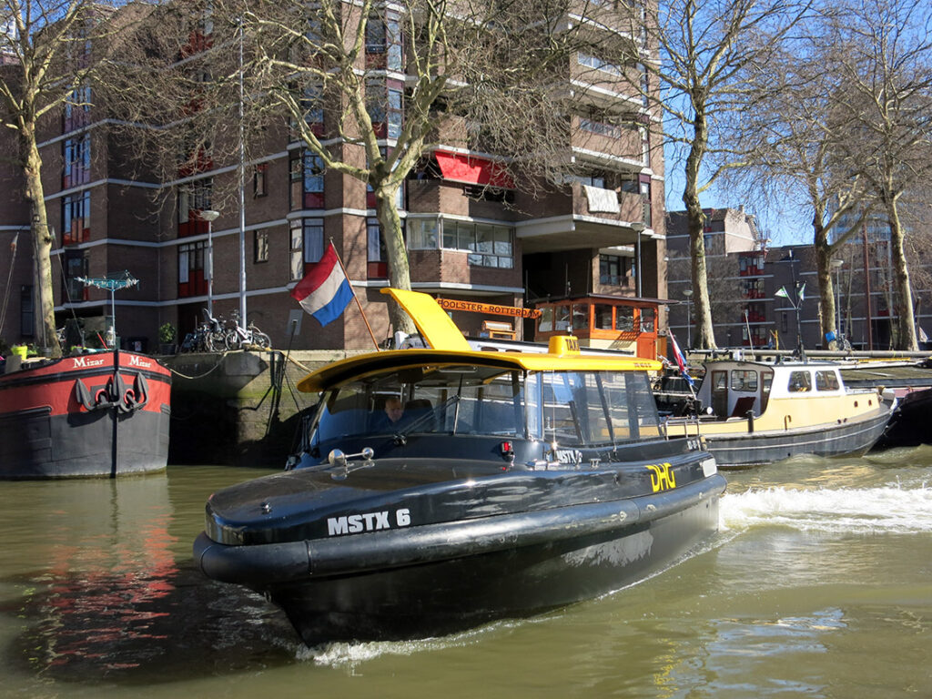 Watertaxi en Róterdam