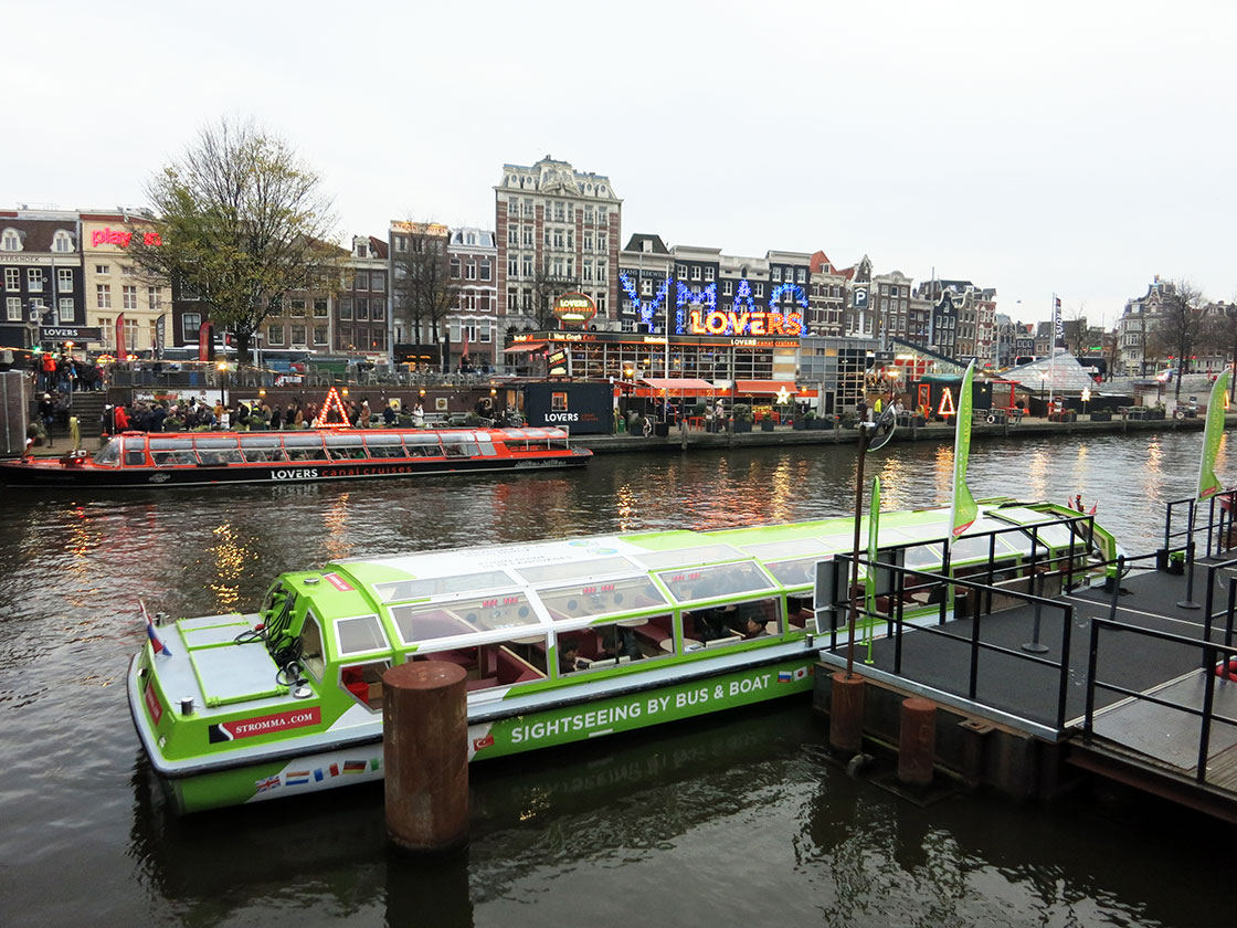 Cruceros por los canales de Ámsterdam