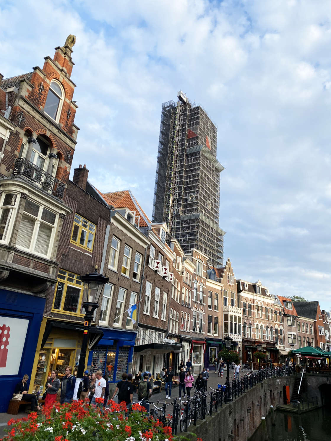 Oudegracht y Torre Dom Utrecht