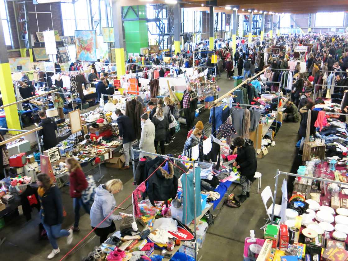 Mercadillo de segunda mano IJ-Hallen Amsterdam