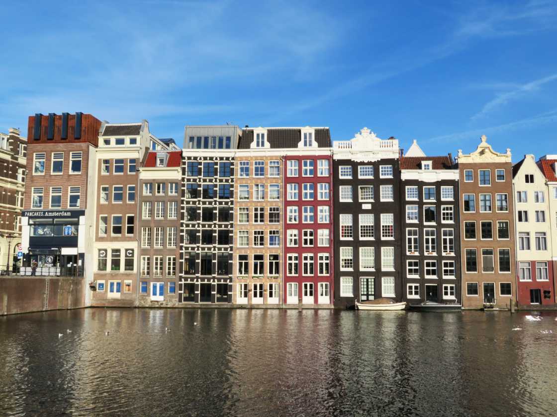 Damrak Amsterdam