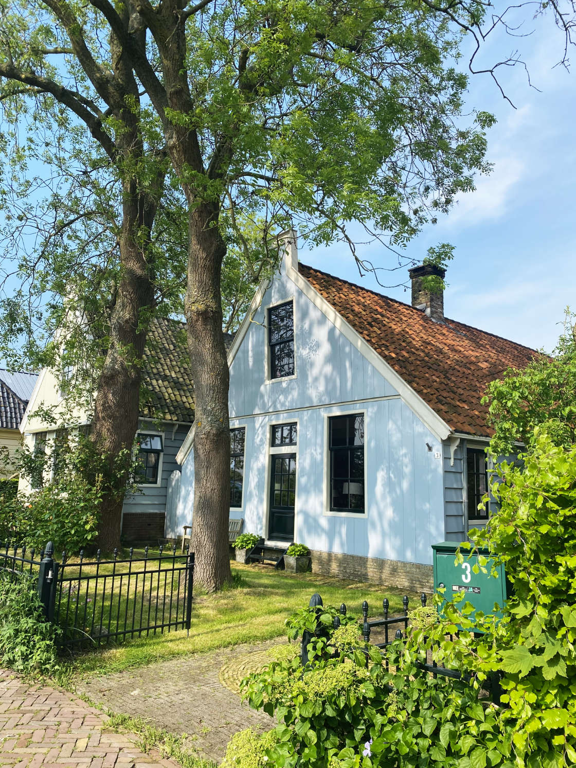 Casa de madera en Broek in Waterland Holanda