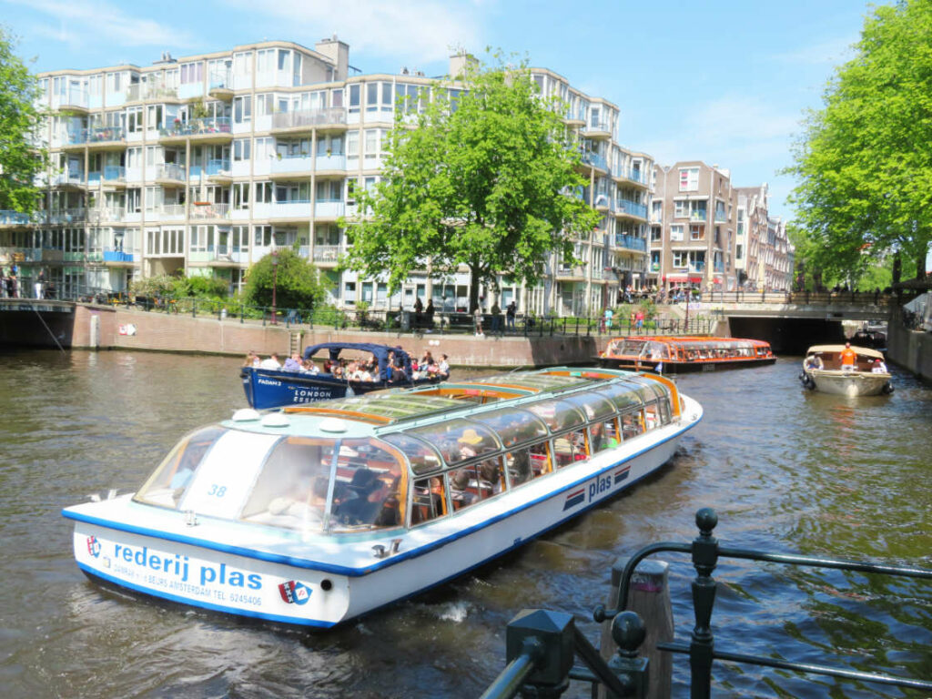 Cruceros por los canales de Amsterdam