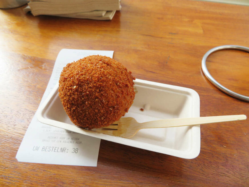 Eierbal - Comida típica de Groningen (Holanda)